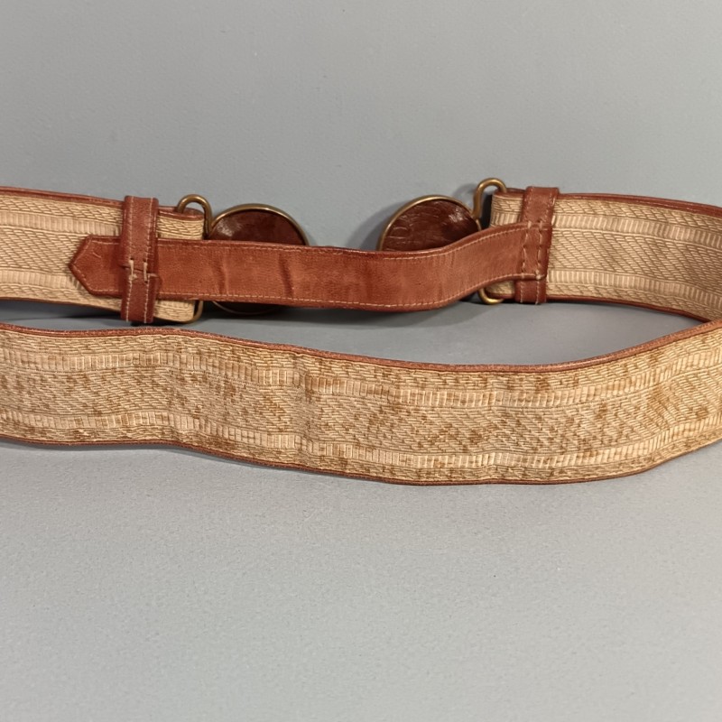 CEINTURON D'UNIFORME D'OFFICIER TENUE 1931 BLANCHE TROUPES COLONIALES BOUCLES DOREES AVEC TETES DE GORGONE 1922-1931